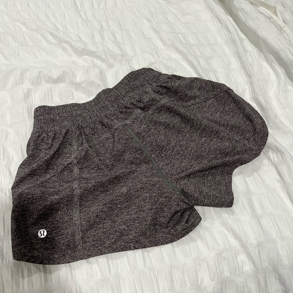 Lululemon Tracker LR Short 4” Shorts